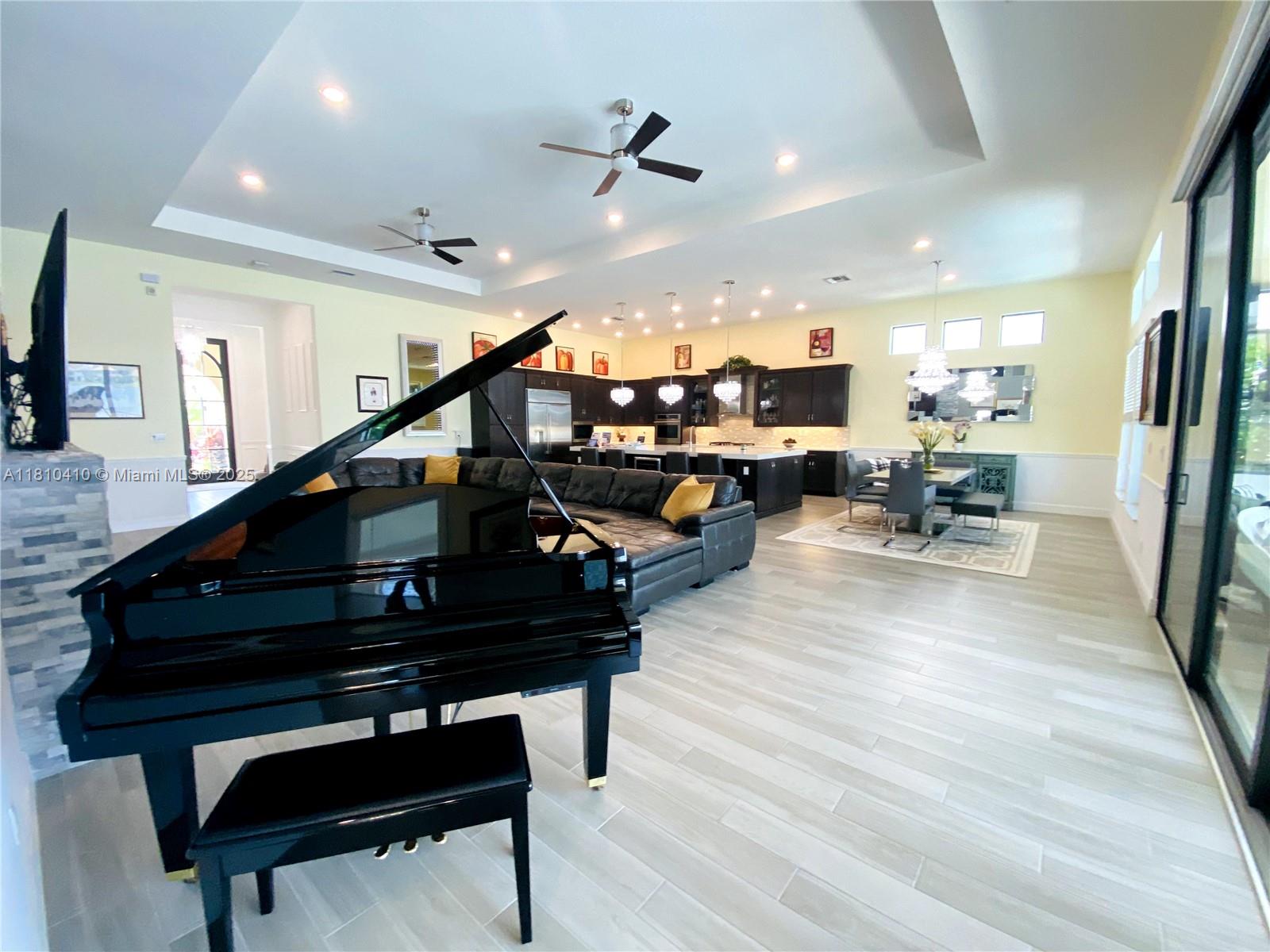 9225 Parkland Bay Dr, Parkland, Florida image 29