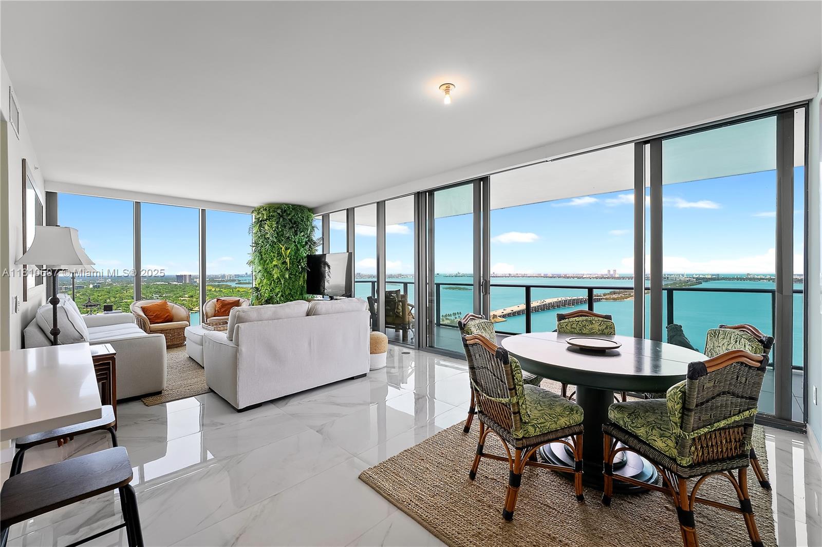 Apartamento en Venta en Miami, FL
