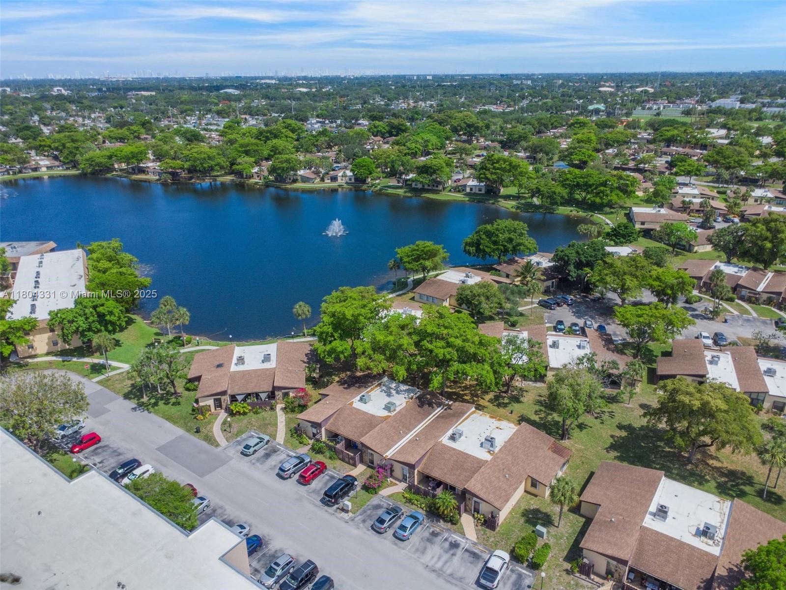 306 Cambridge Rd #2-36, Hollywood, Florida image 39