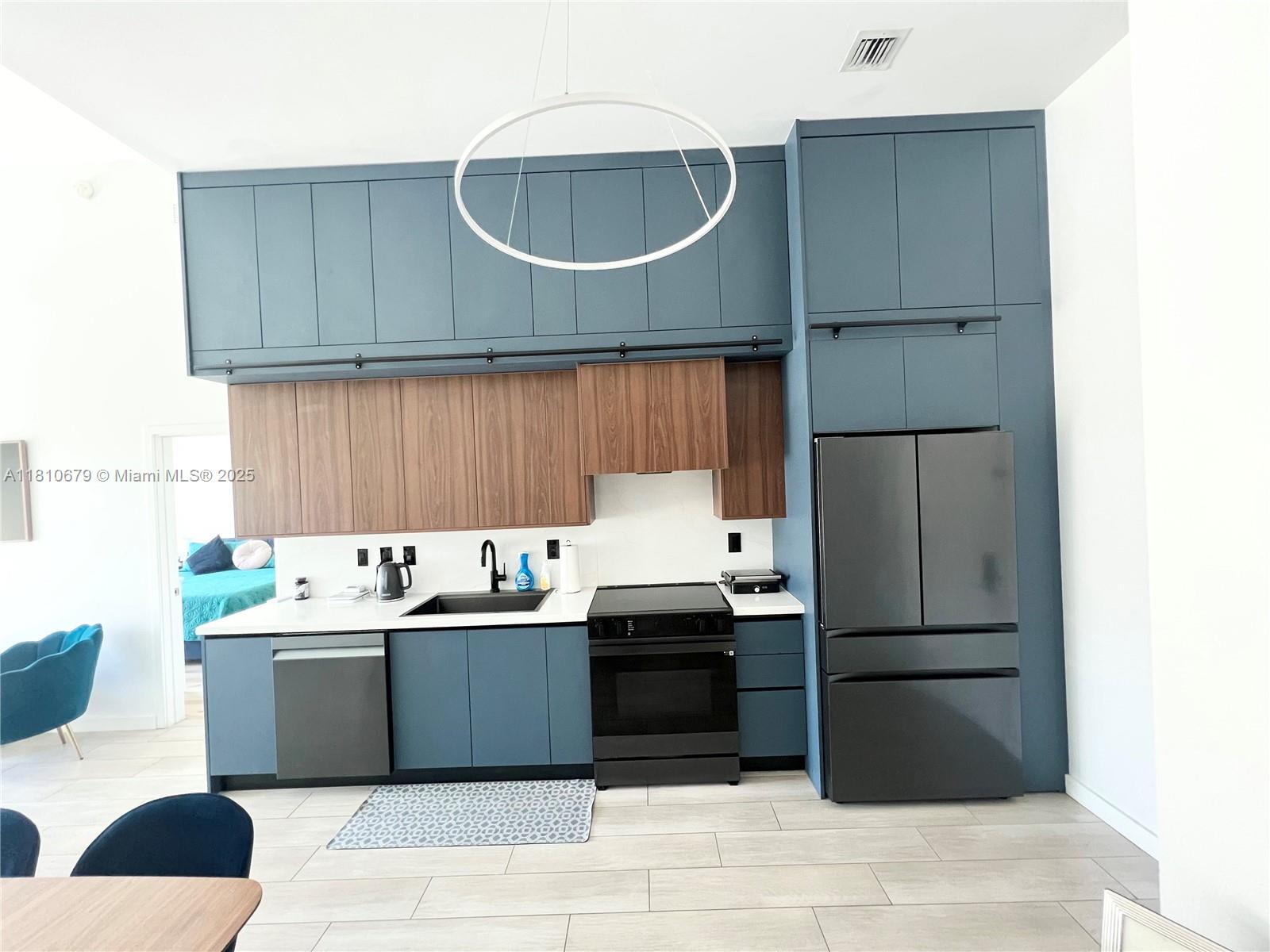 Property photo # 6