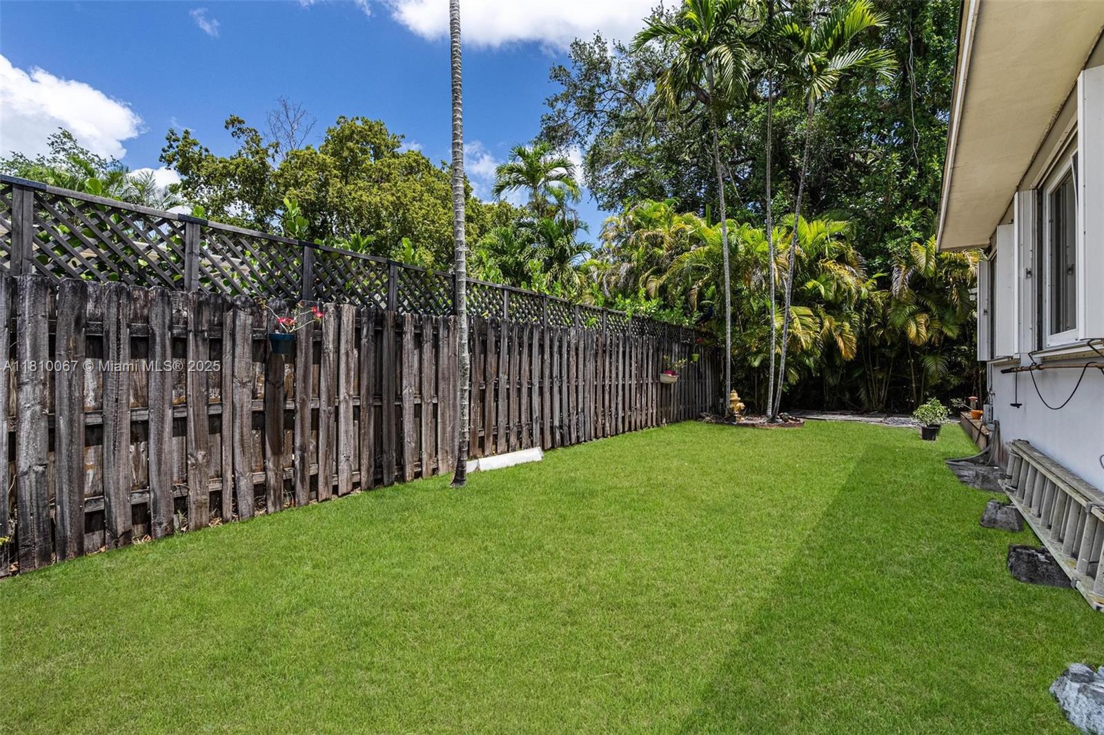 2431 Overbrook St, Coconut Grove, Florida image 26