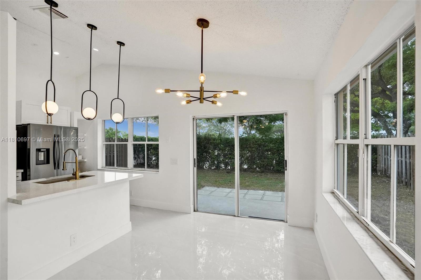 7325 Flores Way, Margate, Florida image 10
