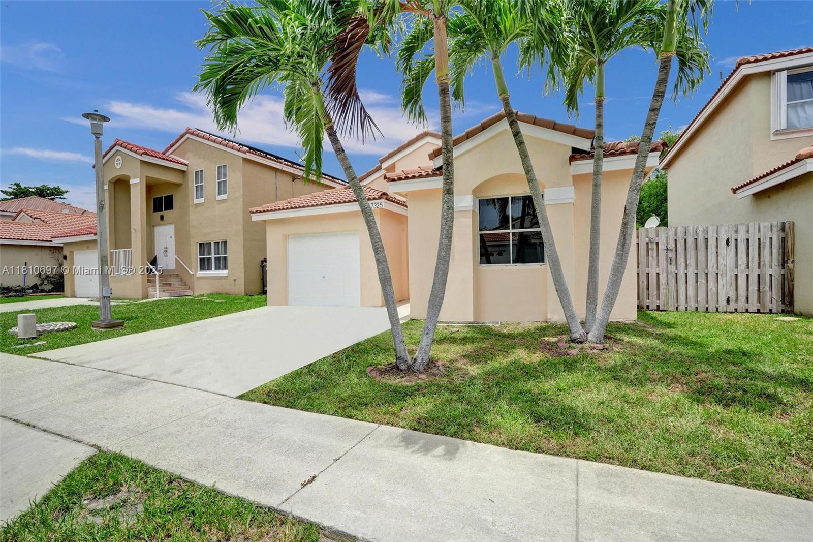 7325 Flores Way, Margate, Florida image 2