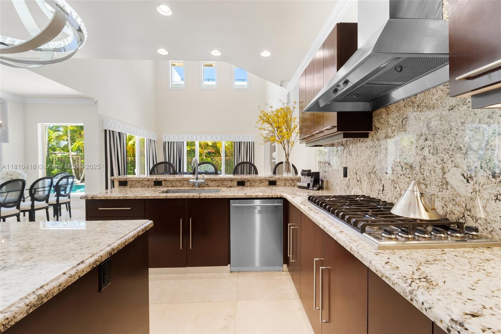 275 189th Ter, Sunny Isles Beach, Florida image 14