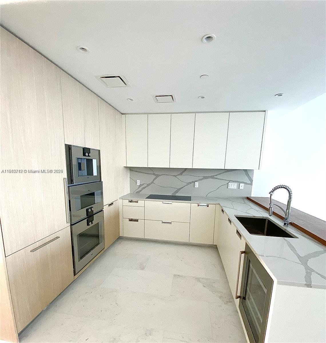 Condo for Rent in Sunny Isles Beach, FL