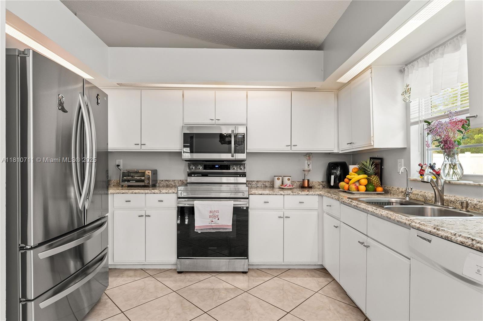 211 Dalton Drive, Kissimmee, Florida image 28