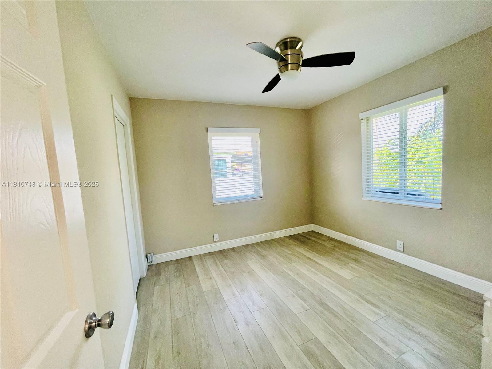 1002 S 27th Ave, Hollywood, Florida image 9