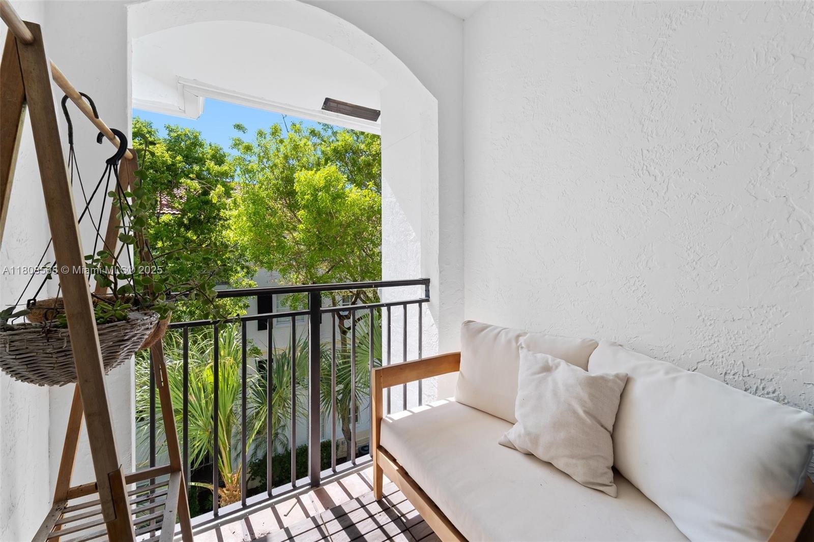 3245 NE 184th St #13402, Aventura, Florida image 16