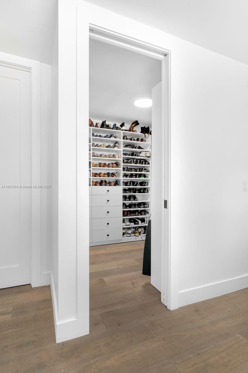 4250 Bay Point Rd, Miami, Florida image 15