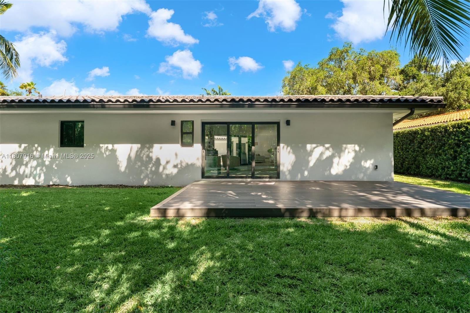 4250 Bay Point Rd, Miami, Florida image 33