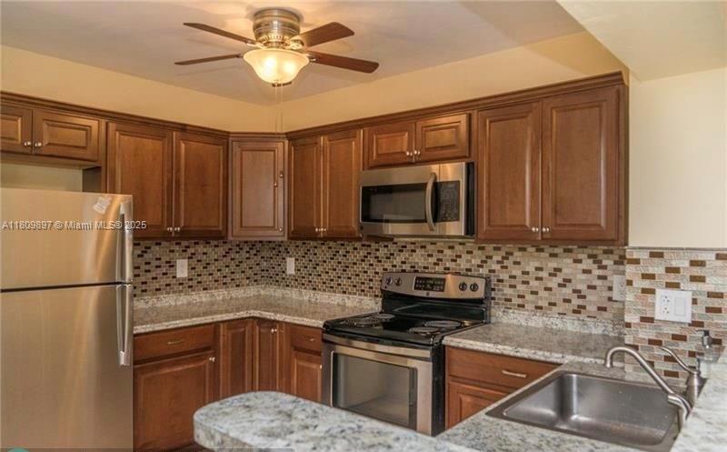 1215-1217 NE 16th Ave, Fort Lauderdale, Florida image 10