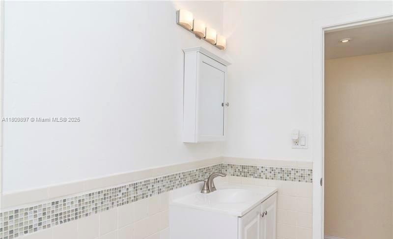 1215-1217 NE 16th Ave, Fort Lauderdale, Florida image 18