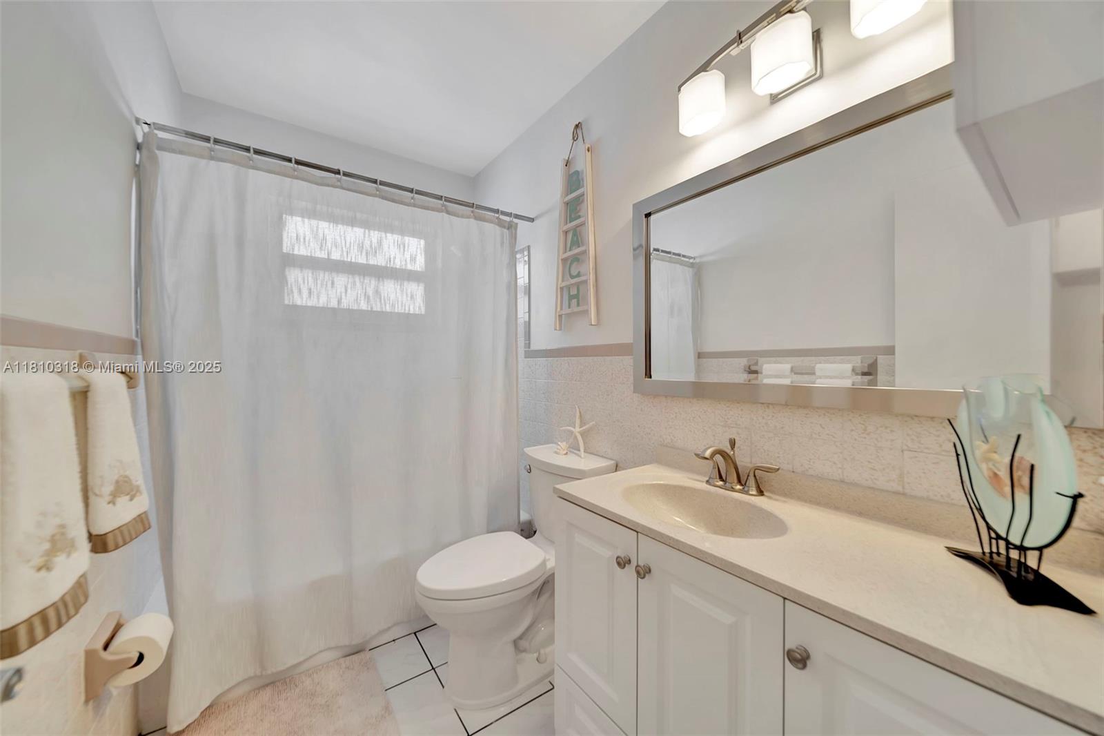 205 SE 5th St, Dania Beach, Florida image 20