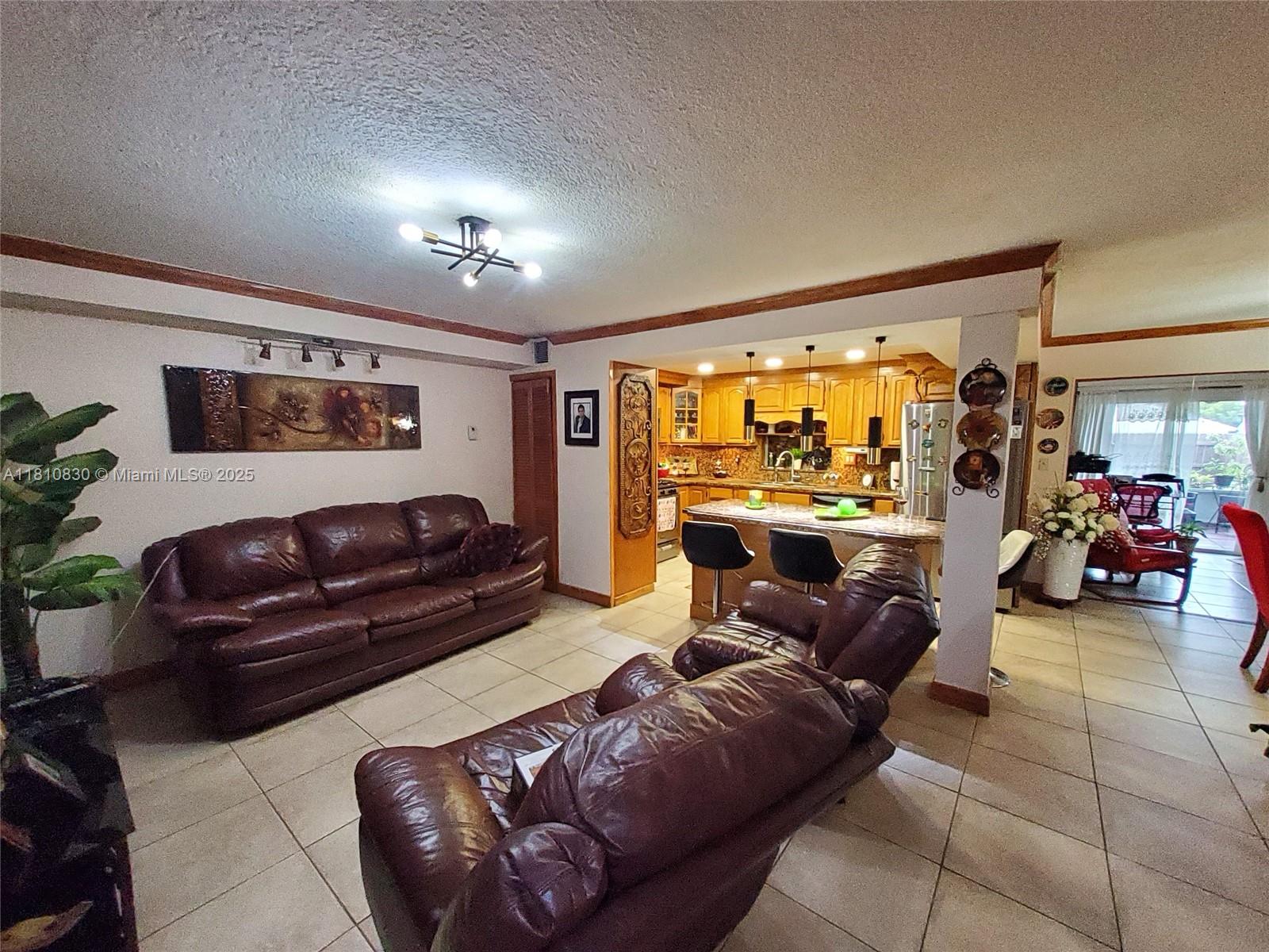 11389 SW 65th St, Miami, Florida image 2