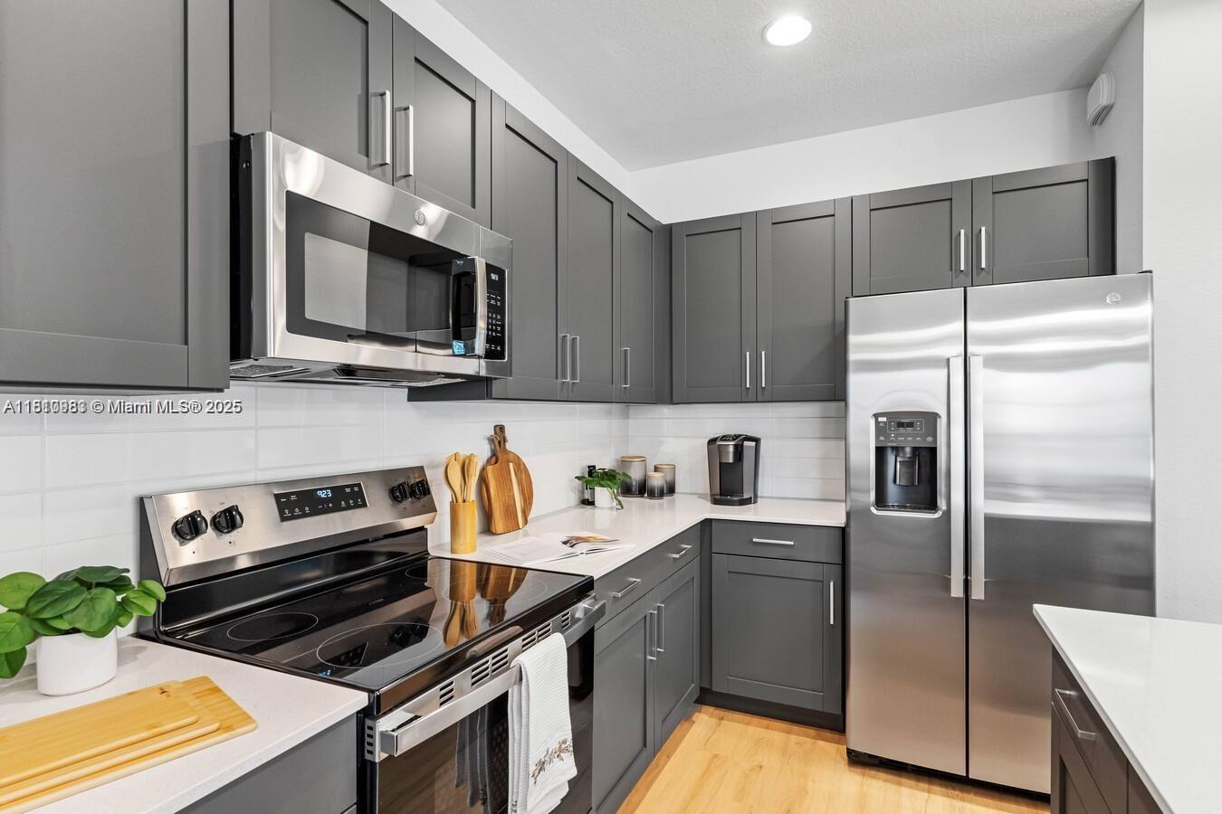 Property photo # 9