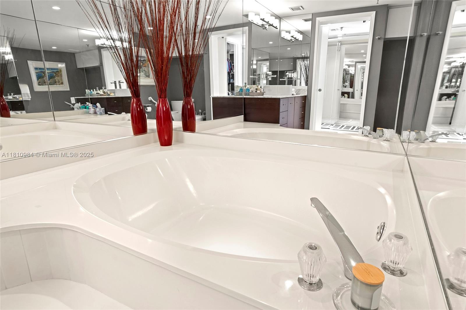 9 Island Ave #505, Miami Beach, Florida image 25
