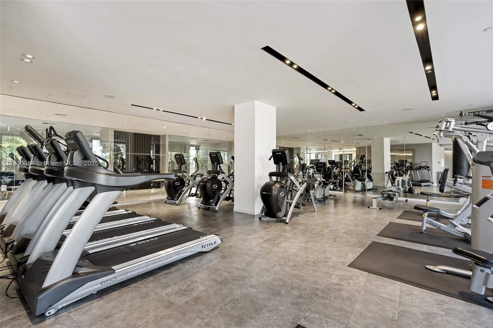 9 Island Ave #505, Miami Beach, Florida image 35