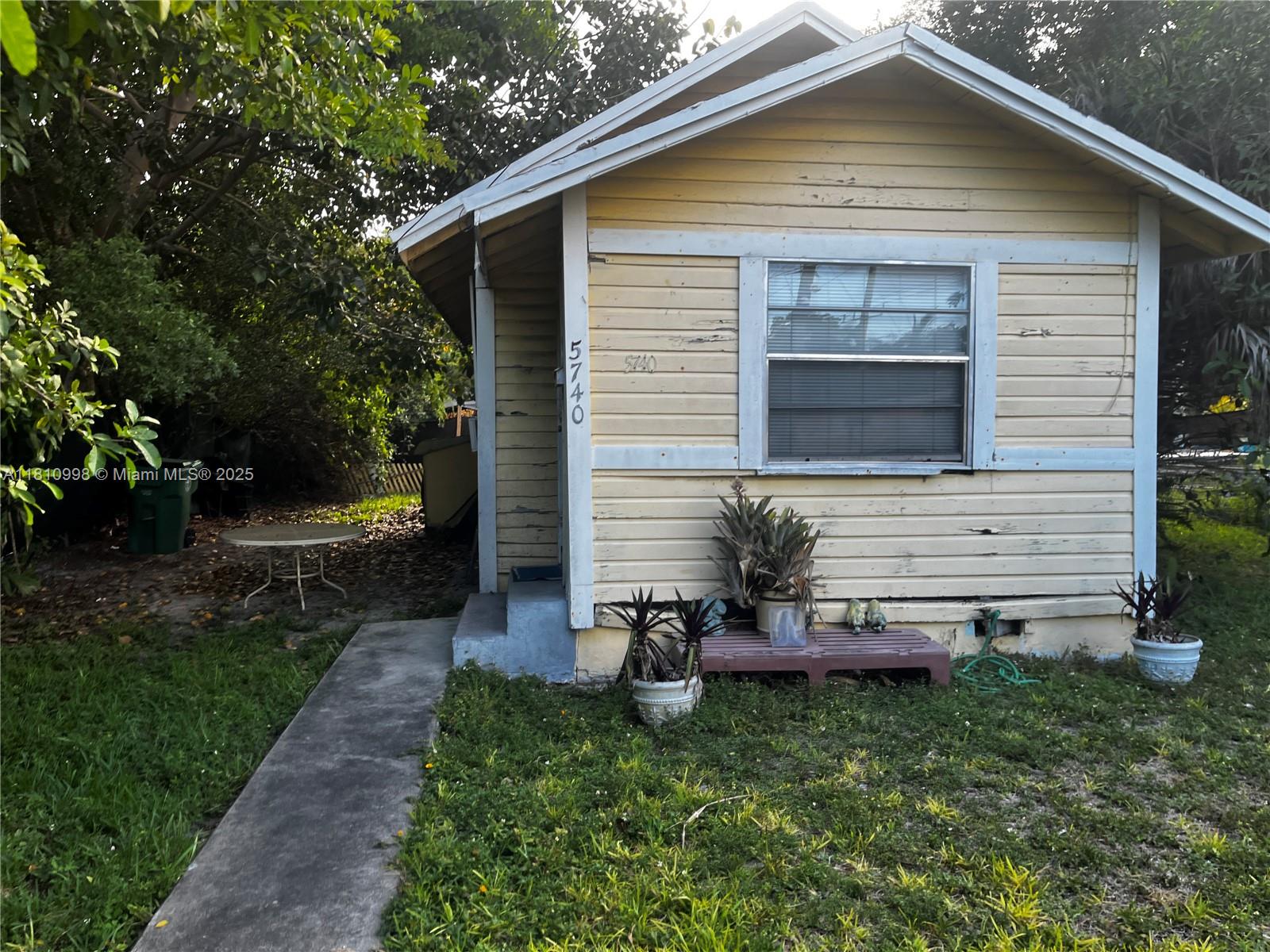 5740 NW 5th Ave, Miami, Florida image 12