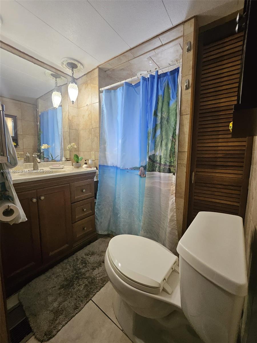 2848 W Marina Dr, Dania Beach, Florida image 11