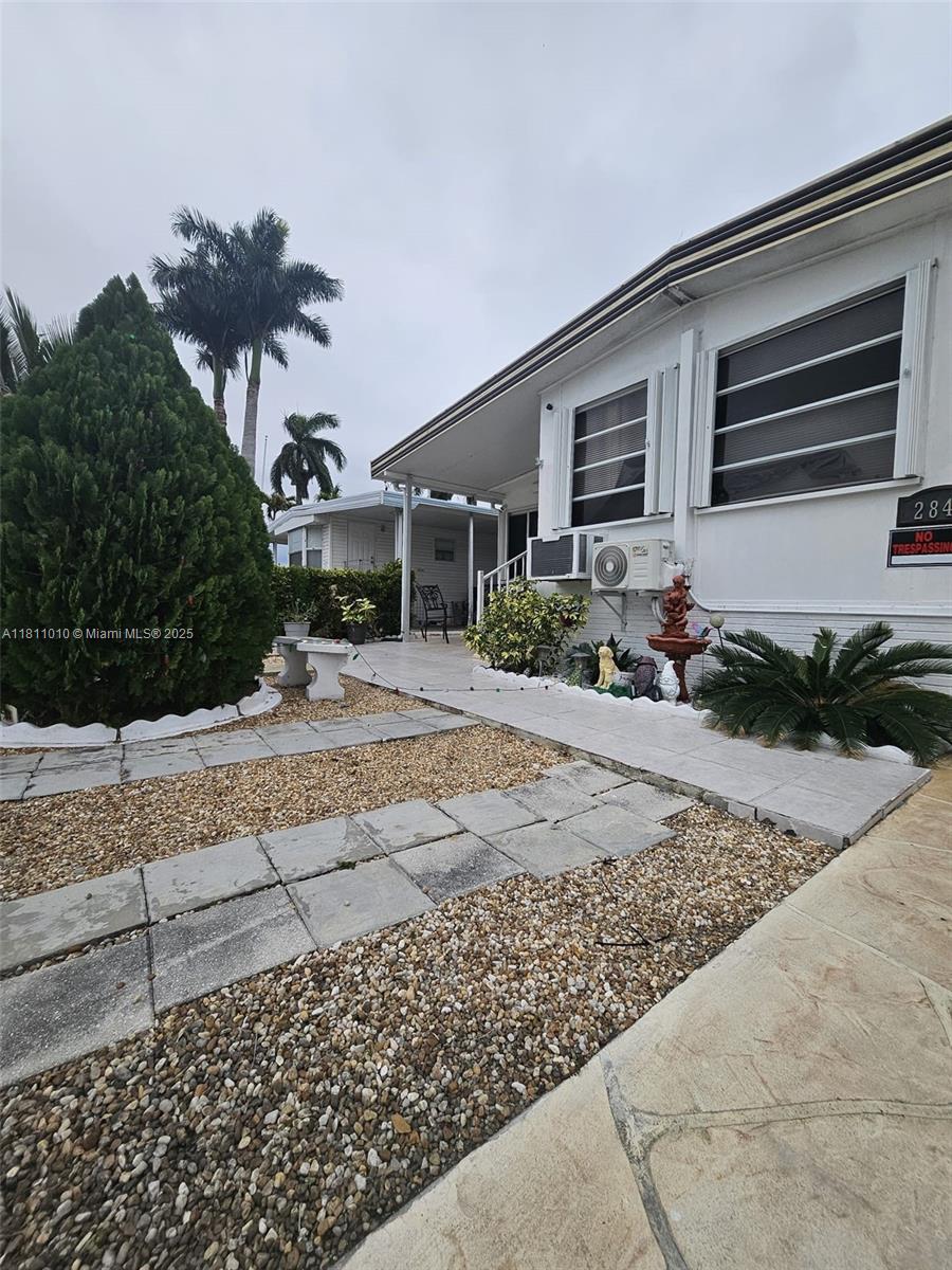2848 W Marina Dr, Dania Beach, Florida image 25