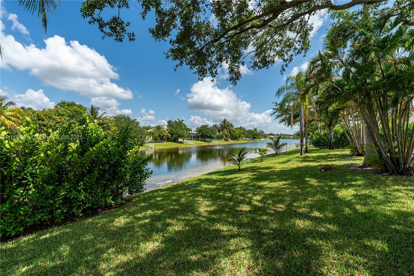 1824 NW 139th Ave, Pembroke Pines, Florida image 39