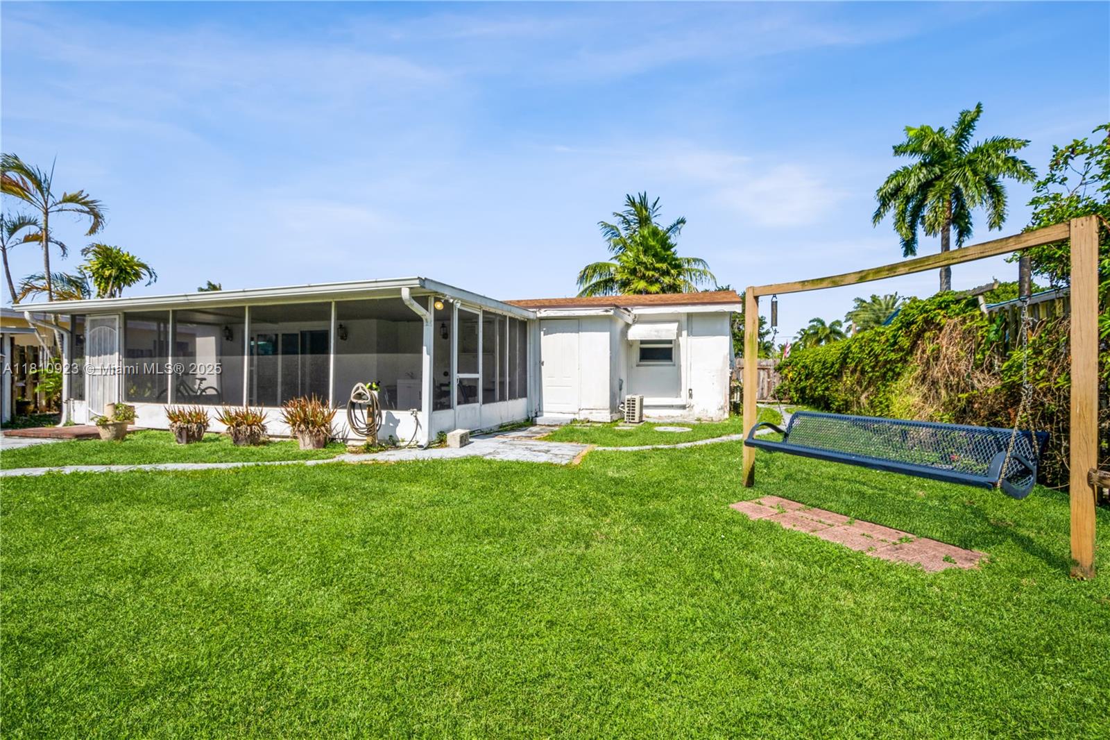 4697 SW 35th Ave, Dania Beach, Florida image 23