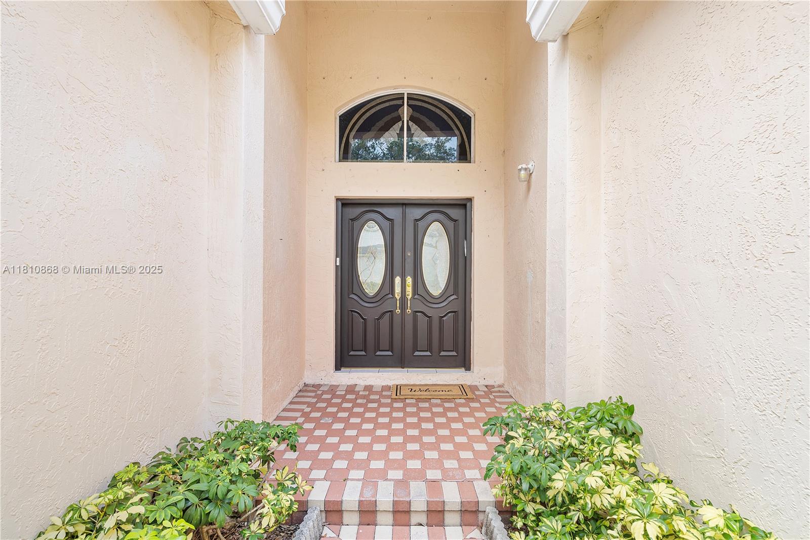 1357 Camellia Ln, Weston, Florida image 2