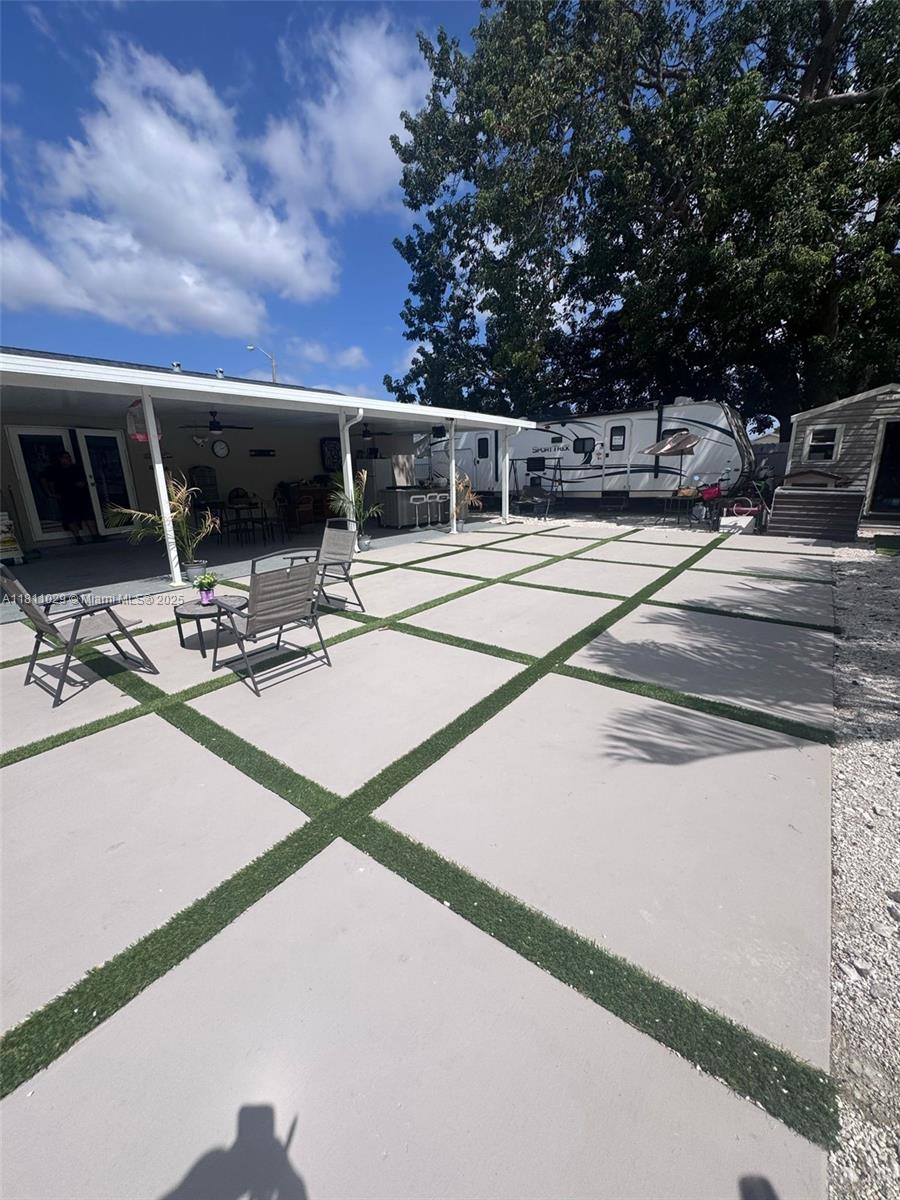 365 SW 17th Ave, Homestead, Florida image 12