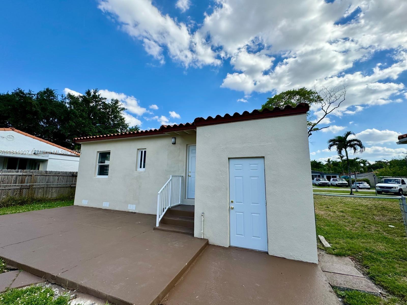 461 Plover Ave, Miami Springs, Florida image 11