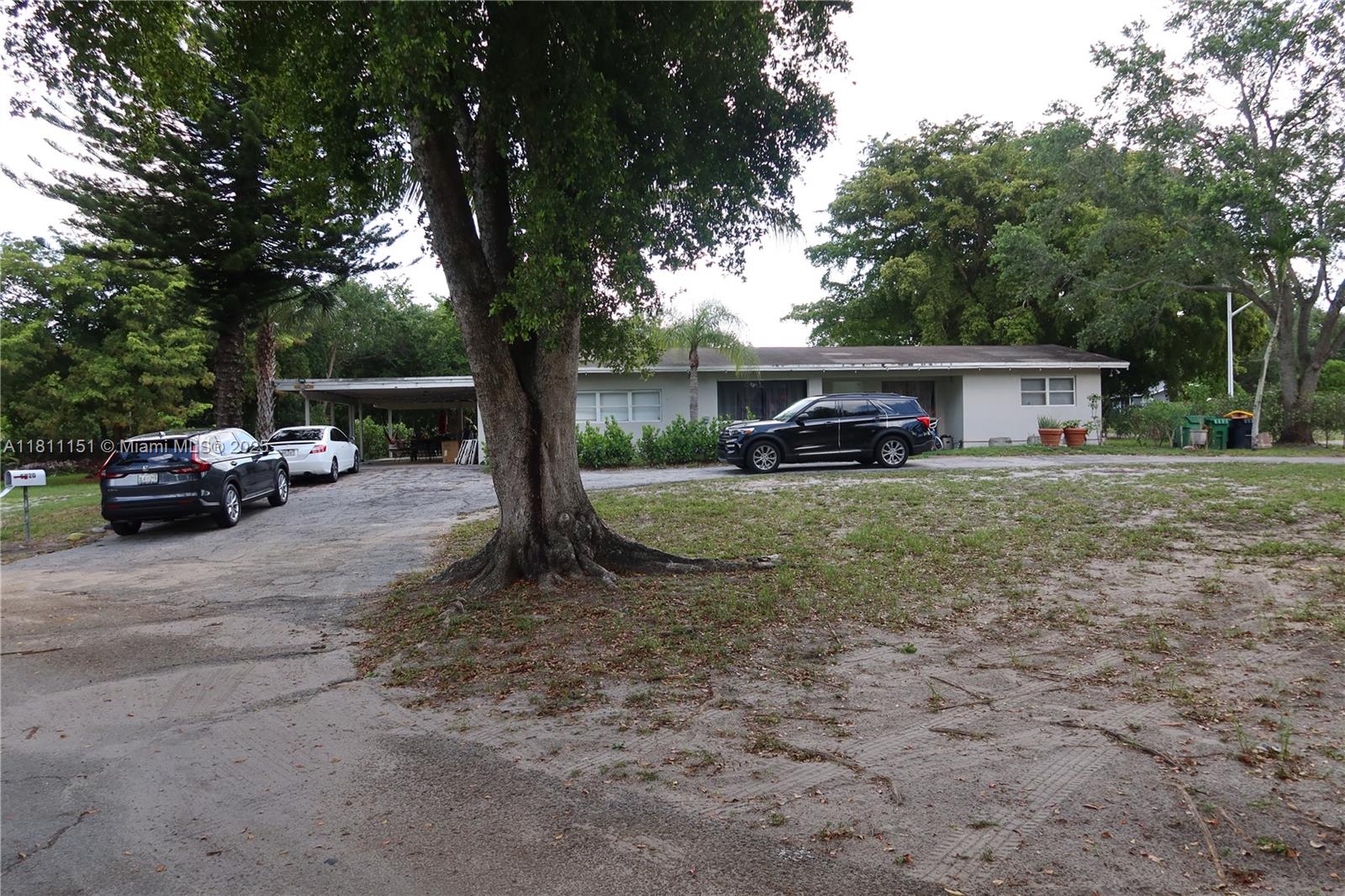 5920 SW 45th Way, Dania Beach, Florida image 5