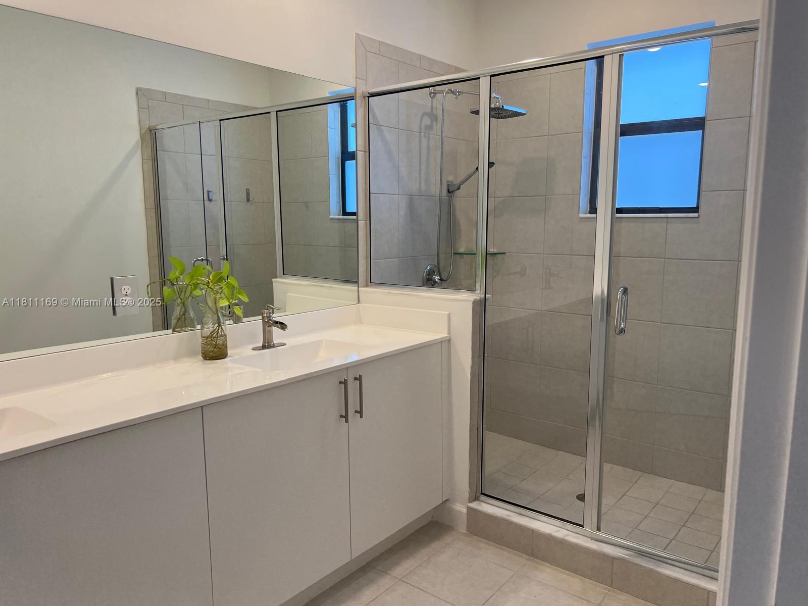 Residential, Pembroke Pines, Florida image 14