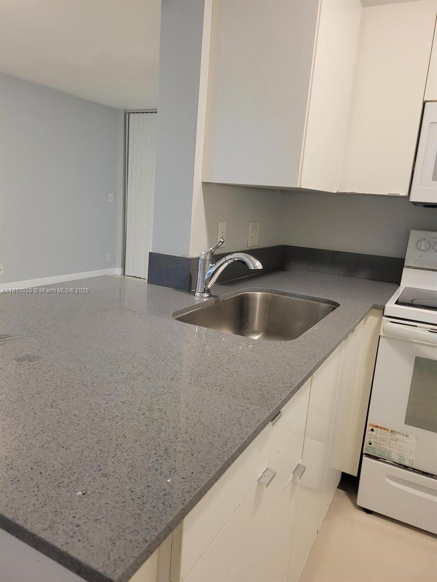 Property photo # 9