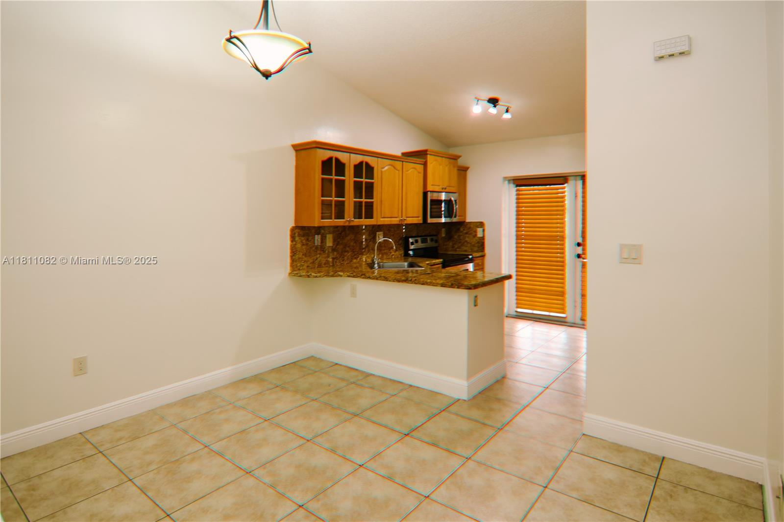 7191 W 24th Ave #31-PH7, Hialeah, Florida image 8
