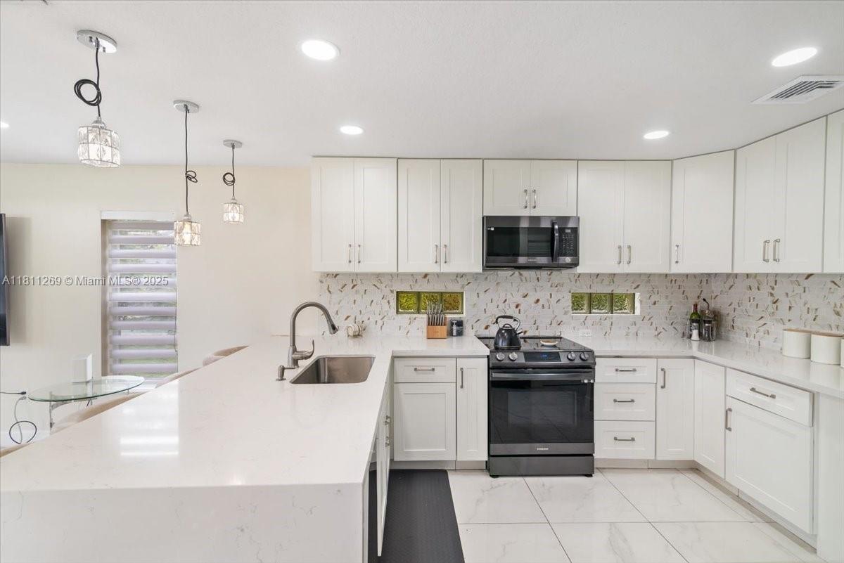 16466 SW 29th St, Miramar, Florida image 34