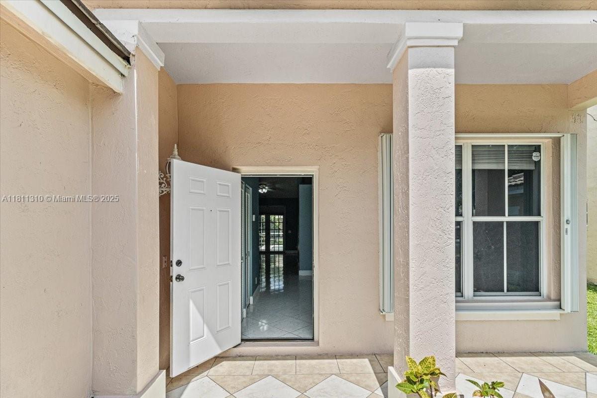 930 Briar Ridge Rd, Weston, Florida image 19