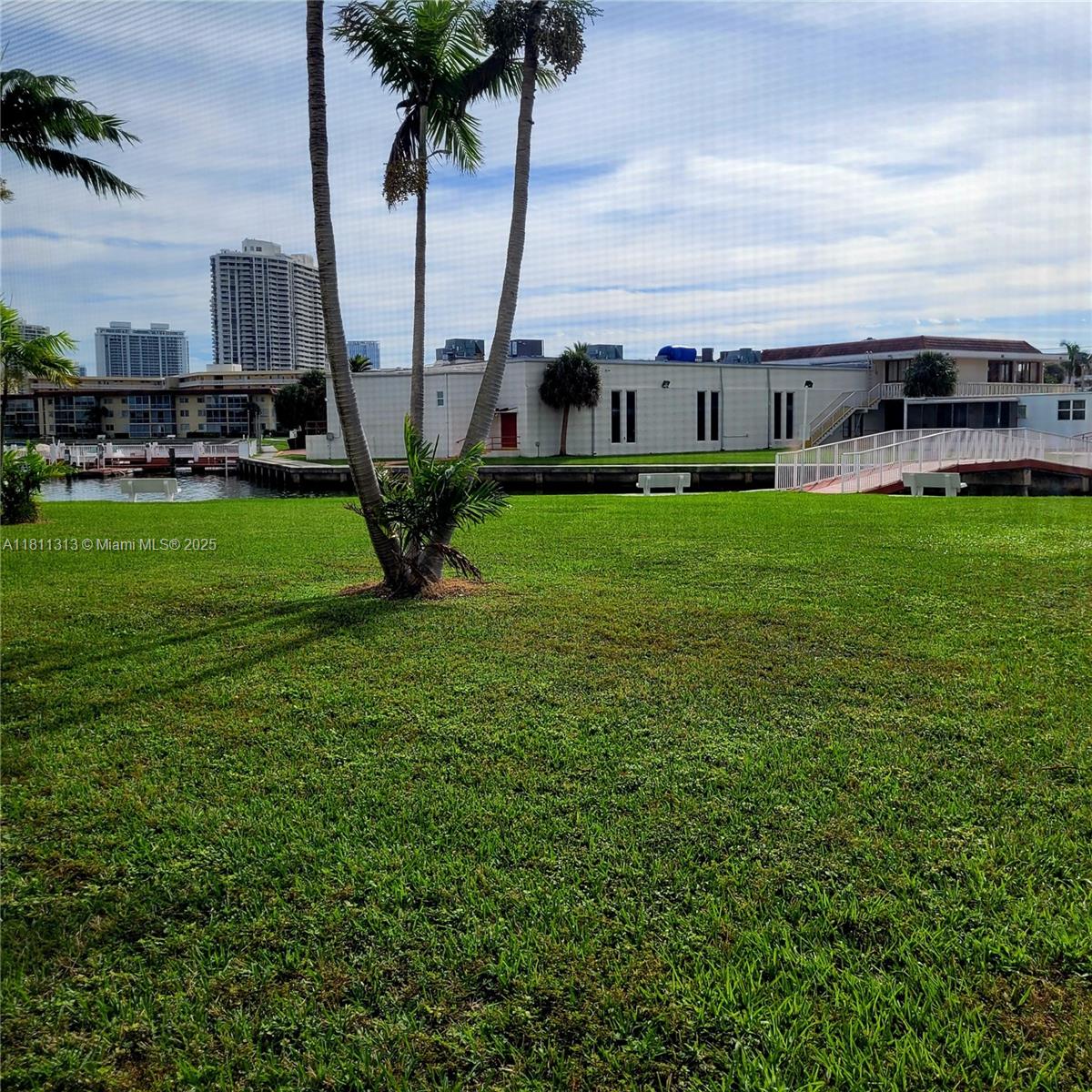 2905 Point East Dr #L402, Aventura, Florida image 11