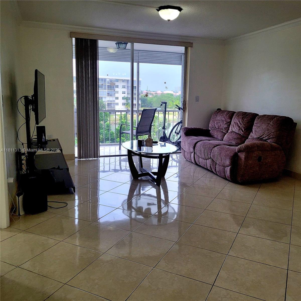 2905 Point East Dr #L402, Aventura, Florida image 28