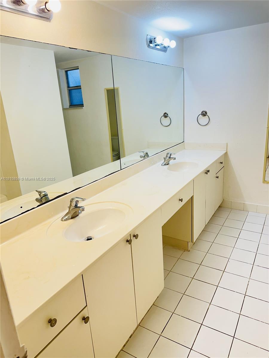 4205 N University Dr #308, Sunrise, Florida image 7