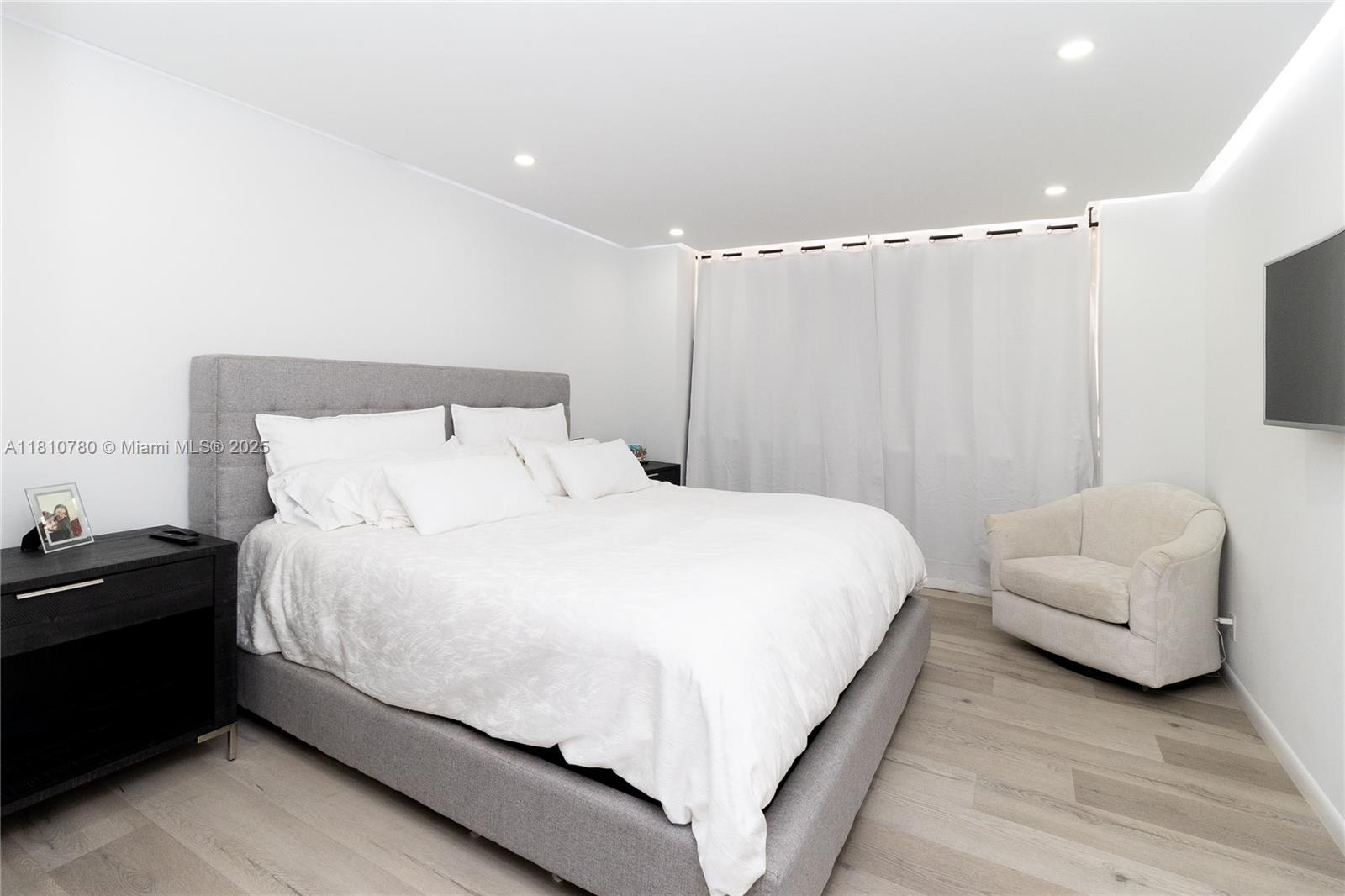 Property photo # 4