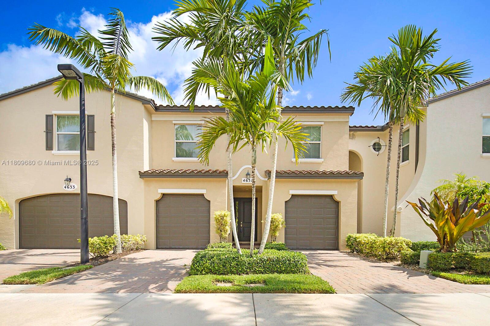 4631 Mediterranean Cir, Palm Beach Gardens, Florida image 1