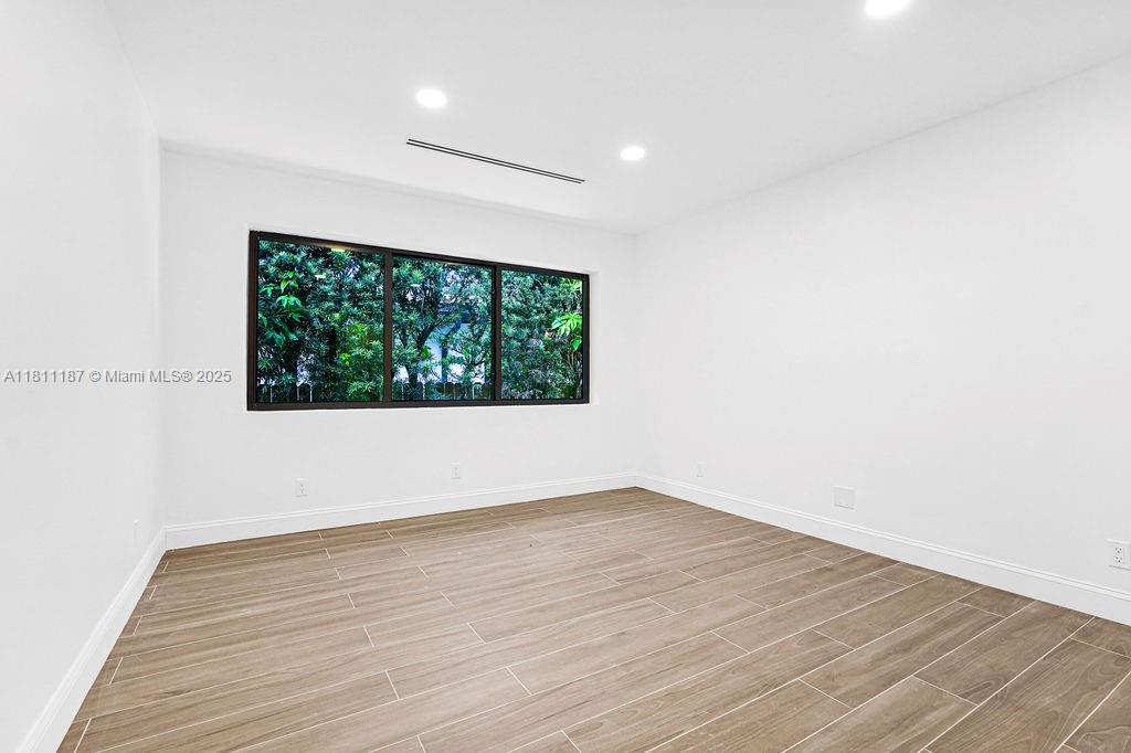 10618 NE 11th Ave, Miami Shores, Florida image 15