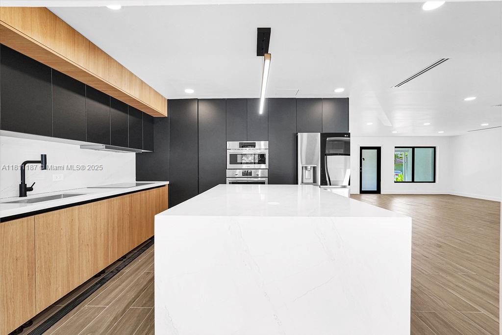 10618 NE 11th Ave, Miami Shores, Florida image 2
