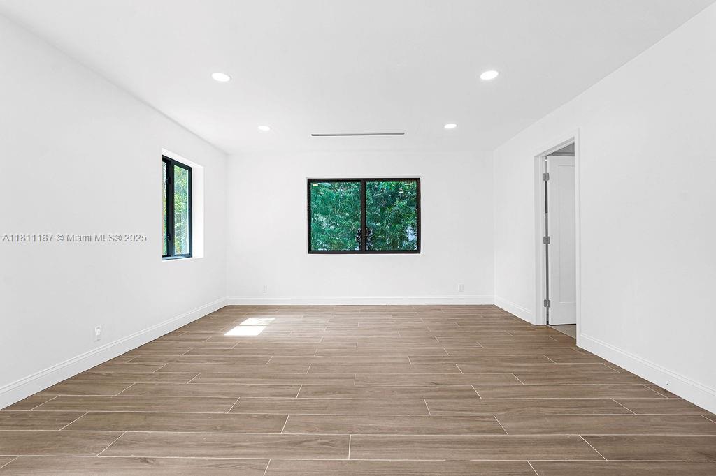 10618 NE 11th Ave, Miami Shores, Florida image 21