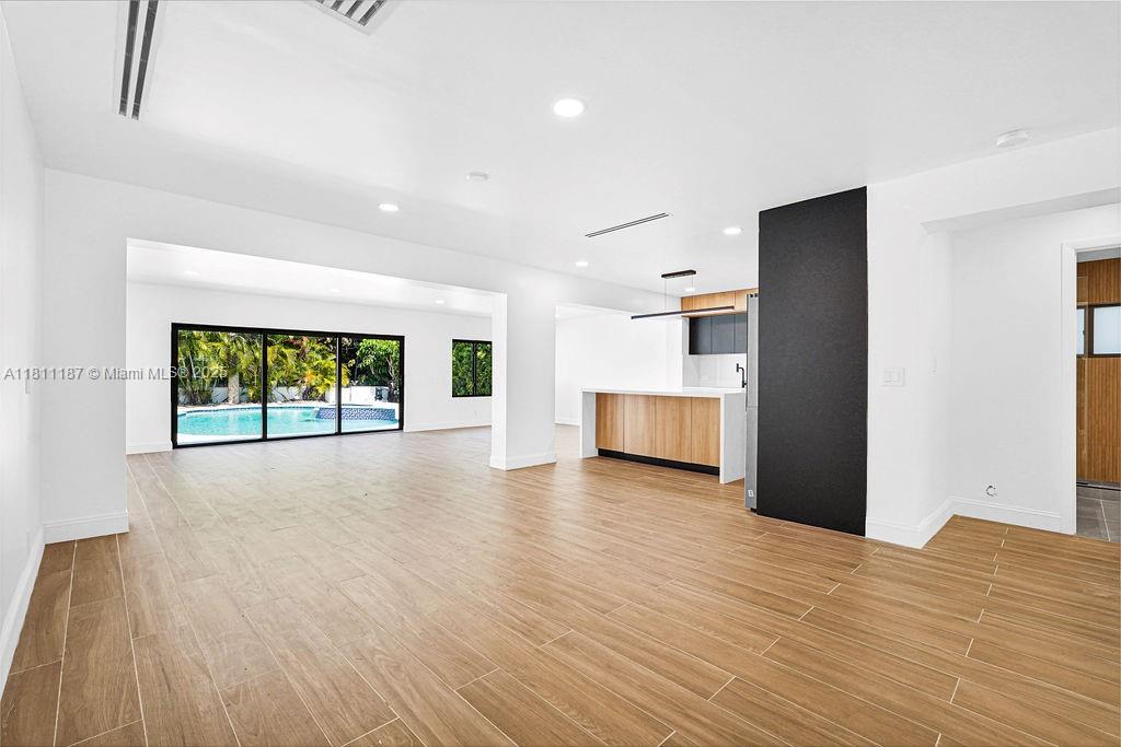 10618 NE 11th Ave, Miami Shores, Florida image 8