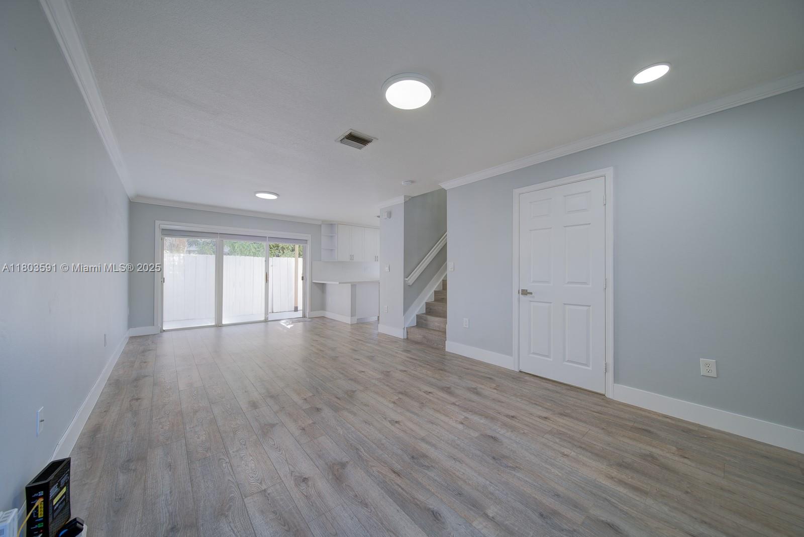 Property photo # 6