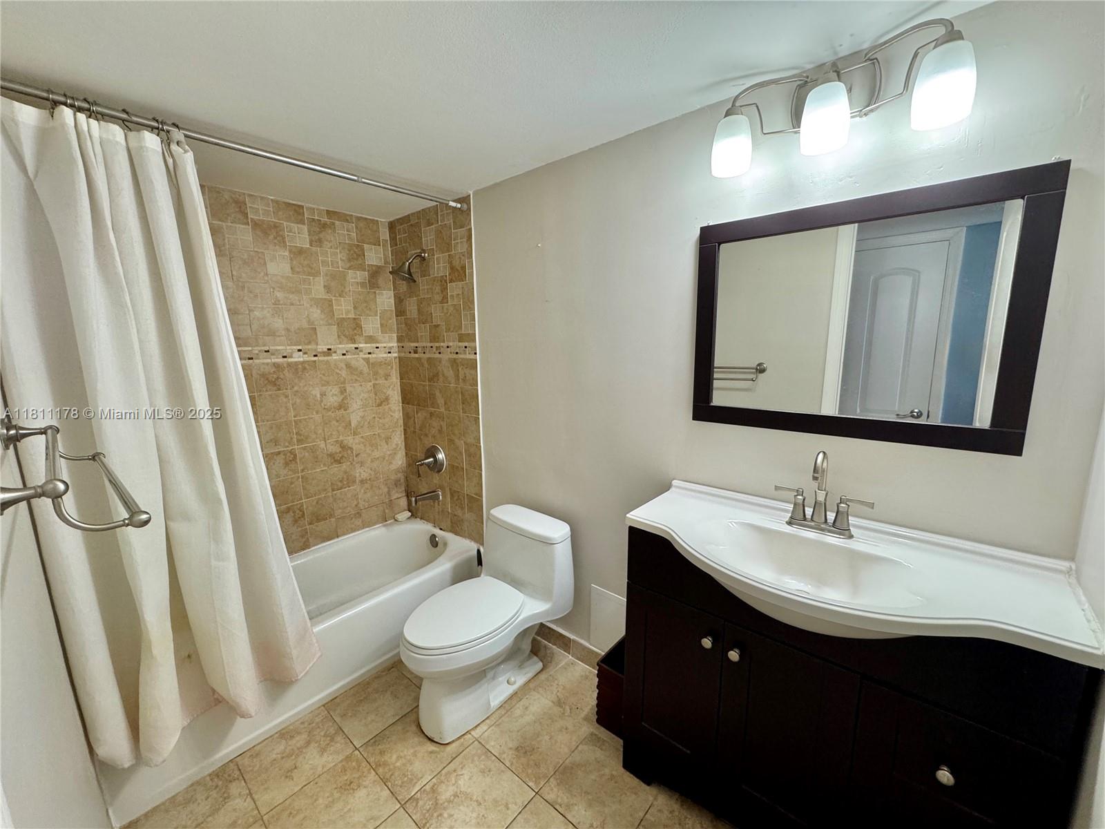 5555 Collins Ave #6E, Miami Beach, Florida image 11