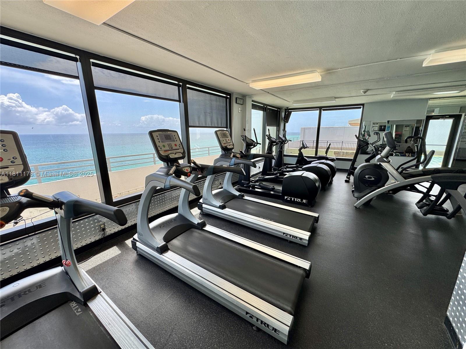 5555 Collins Ave #6E, Miami Beach, Florida image 24