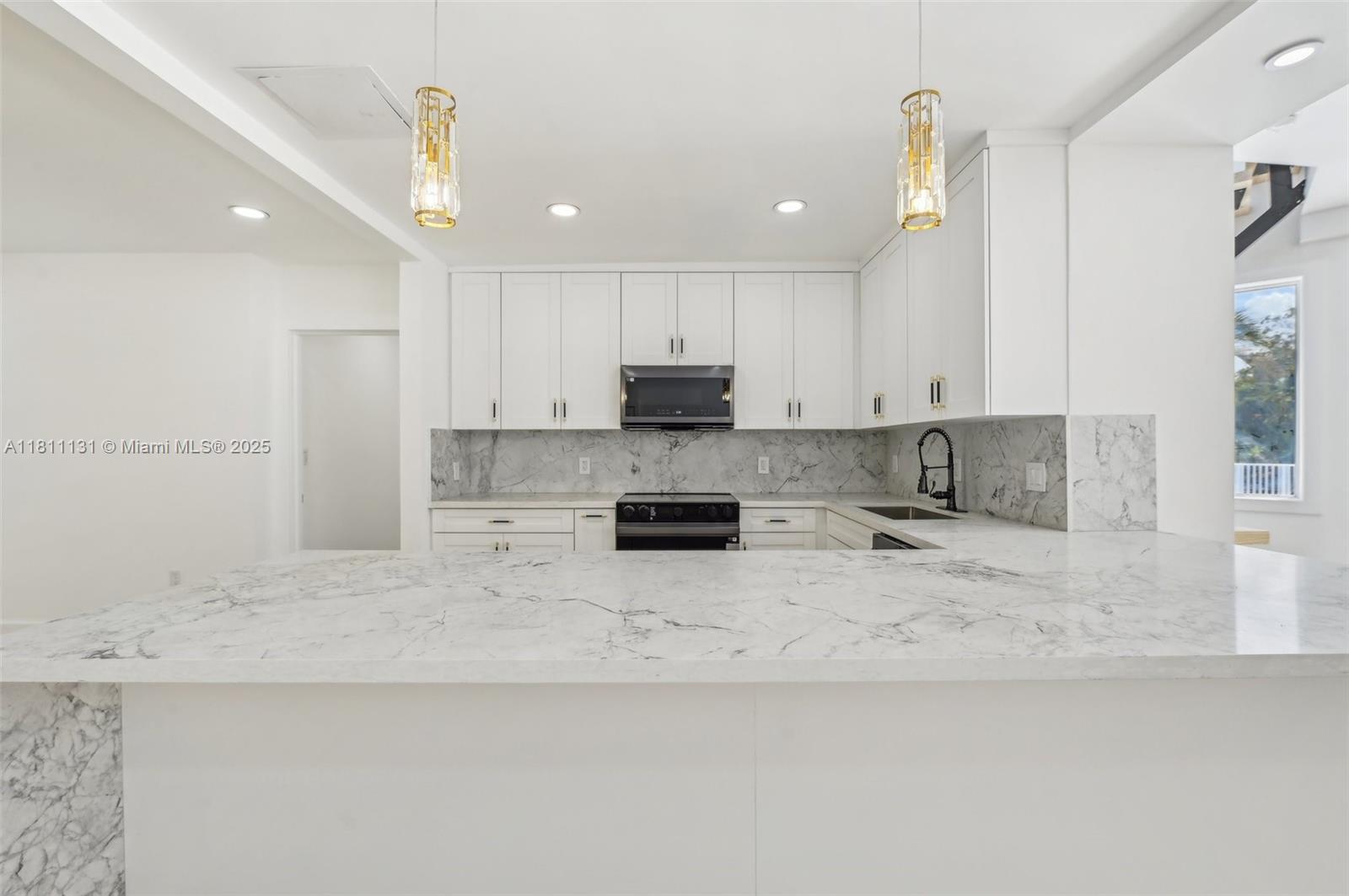 2001 SW 23rd Ave, Fort Lauderdale, Florida image 17