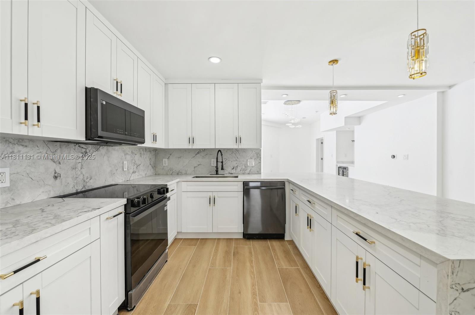 2001 SW 23rd Ave, Fort Lauderdale, Florida image 19