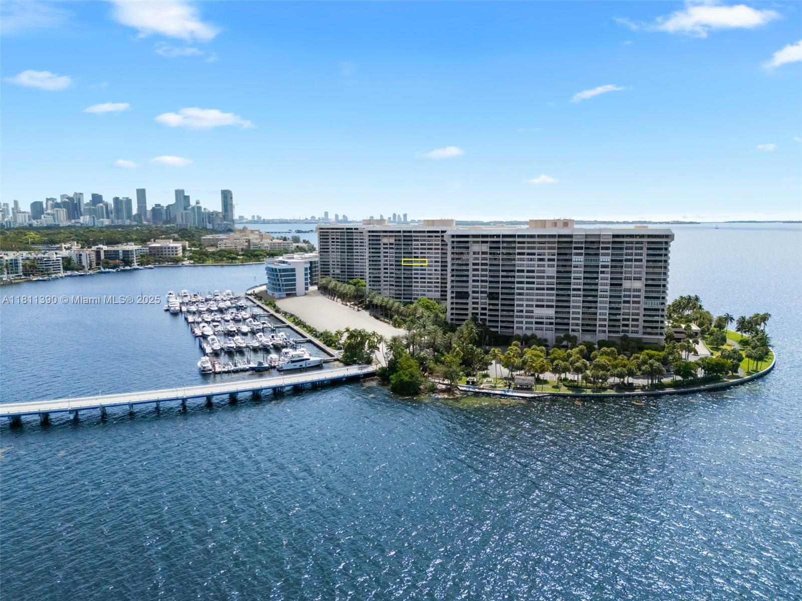 2 Grove Isle Dr #B1108, Miami, FL 33133